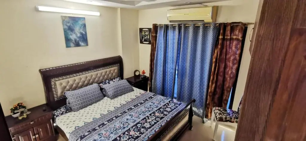 Luxury apartment in Bahria Town Phase iv