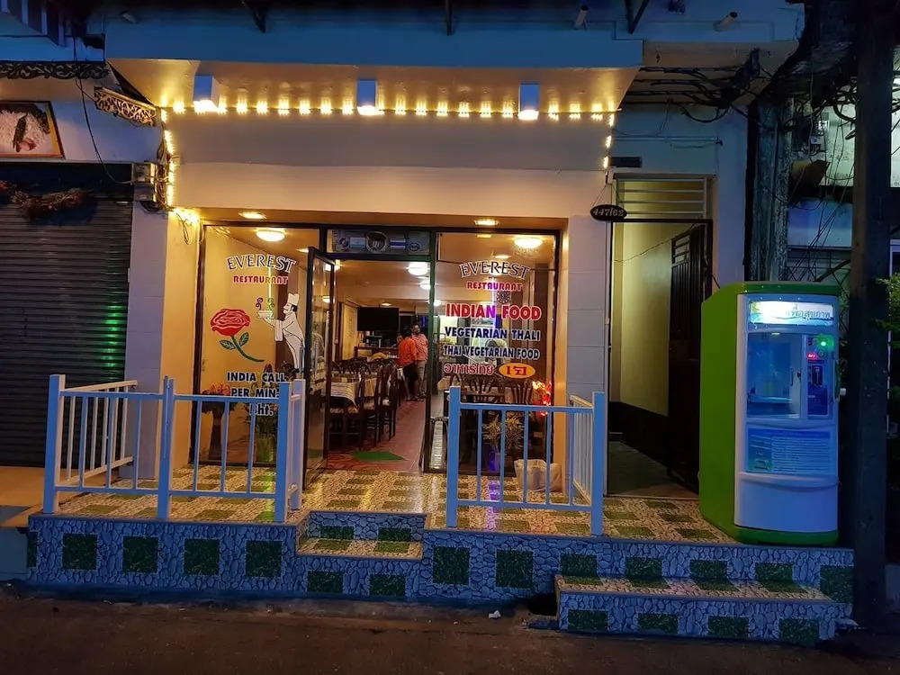 Everest Hostel