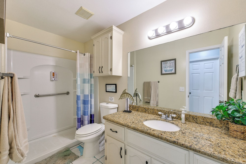 Welcoming Edinburg Apartment - Pet Friendly!
