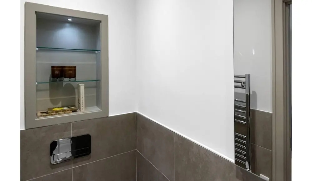 Finchley Modern Apartment - 1 Bedroom With Balcony