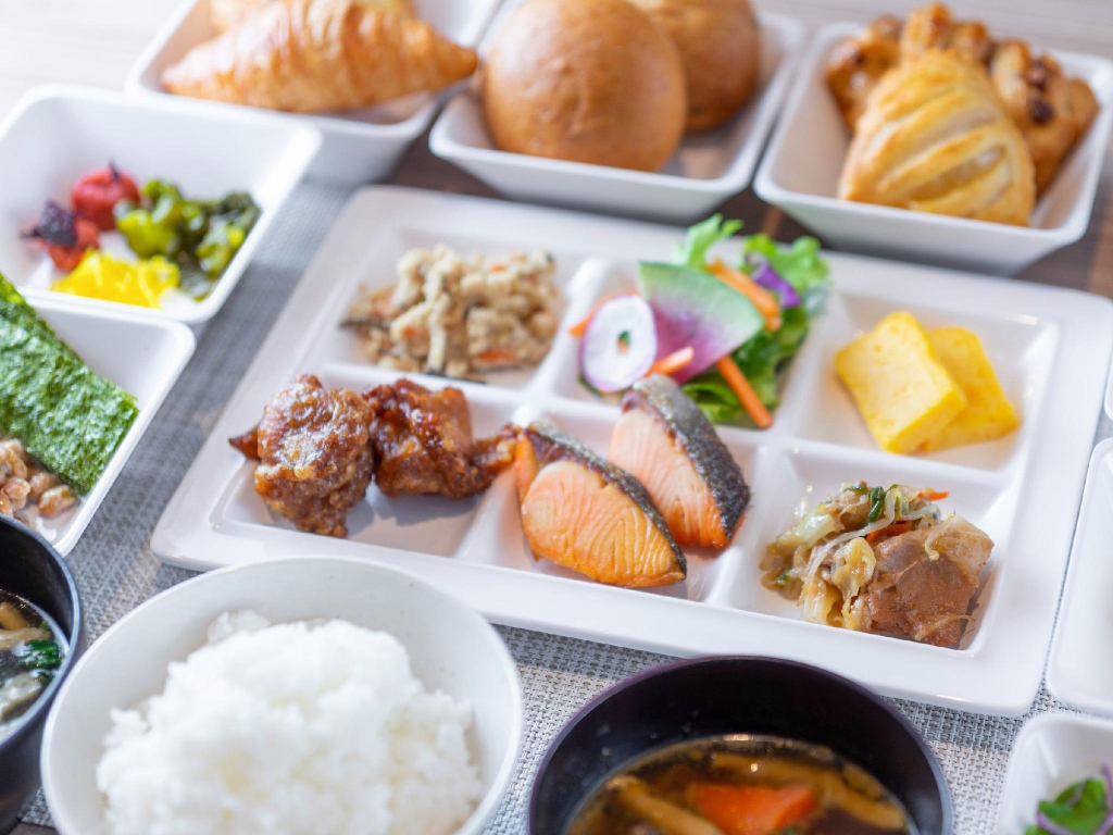 Super Hotel Ehime Ozu Inter
