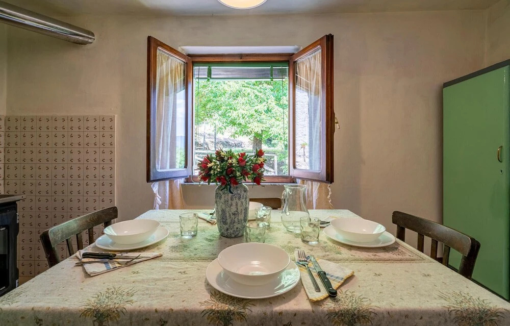 Nice Home In Longoio With House A Mountain View