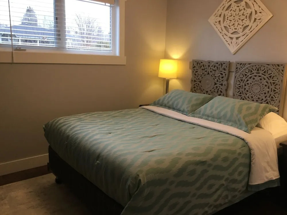 Chef's House Okanagan by Elevate Rooms