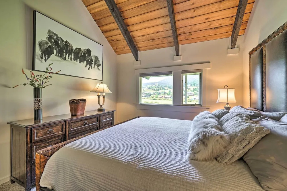 Big Sky Condo w/ Resort Amenities & Mountain Views