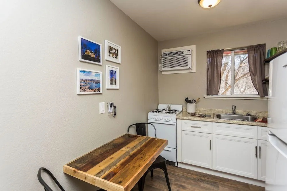 Apple Creek Cottages