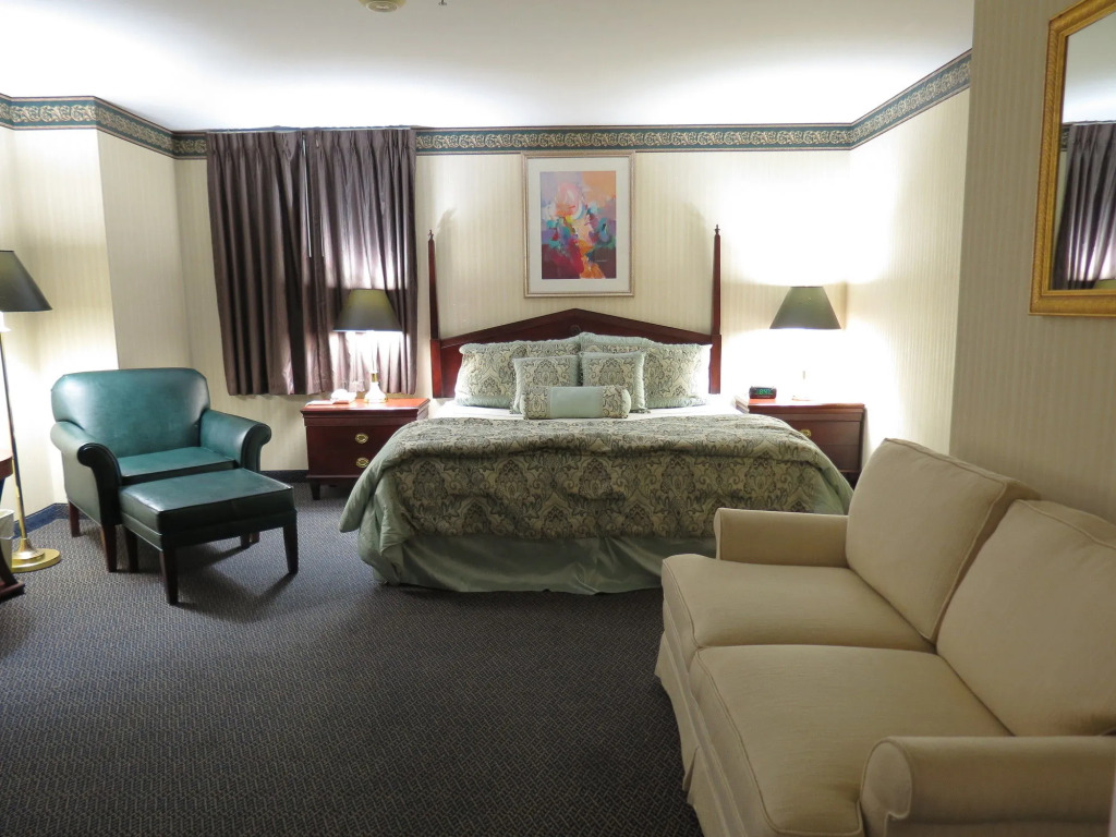 The Mclure Hotel & Conference Center