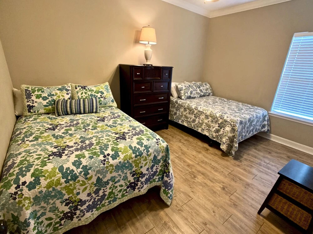 Best Little Shorehouse 3 Bedroom Home by RedAwning