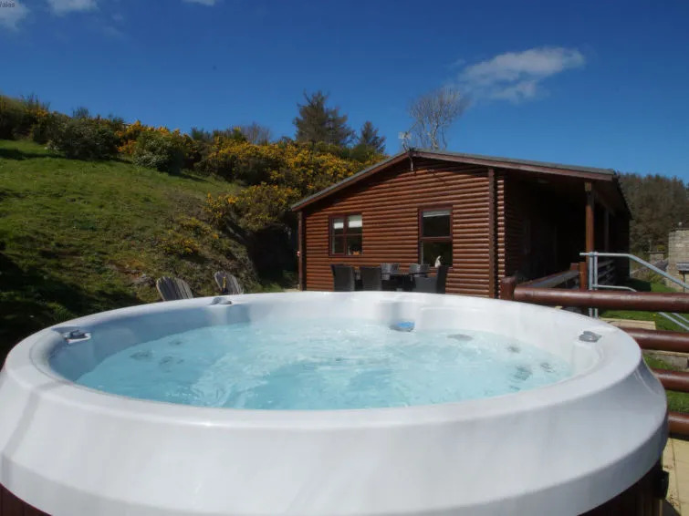 Holiday Home Uwch y Castell