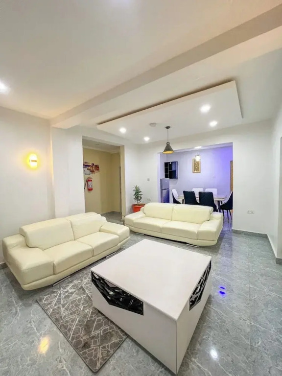 Kpees Apartment