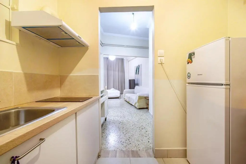Filopappou Decent Apartment