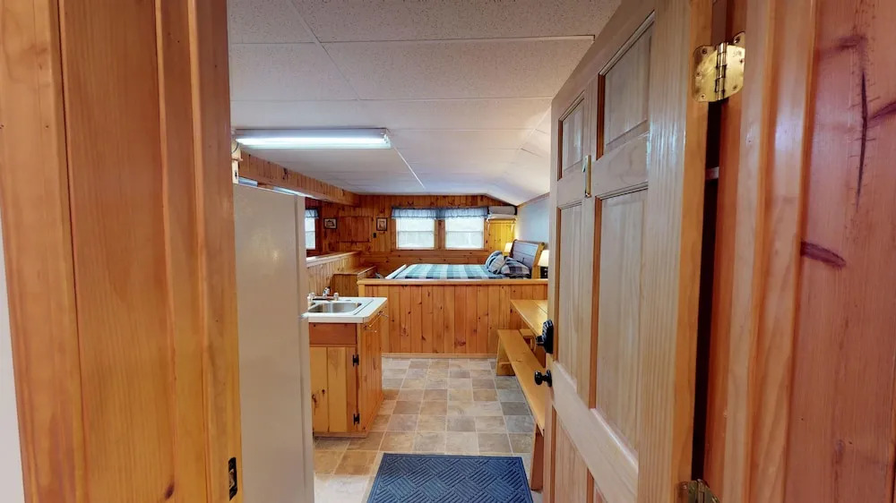 Rough Cut Lodge