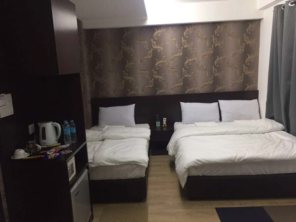 Seven Hotel
