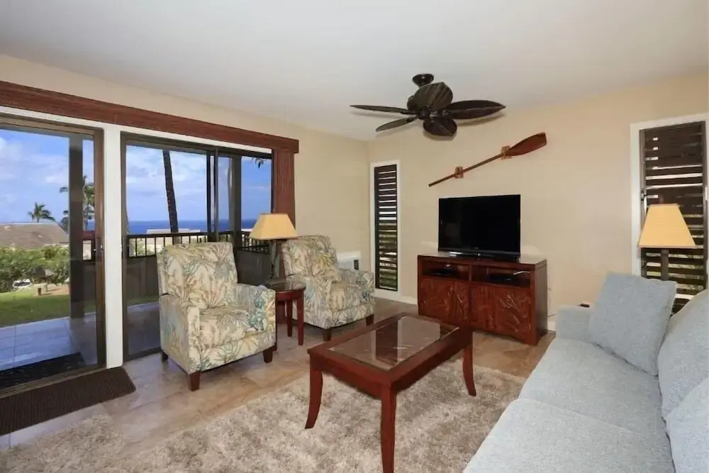 Wailea Ekolu, #401 2 Bedroom Condo by RedAwning