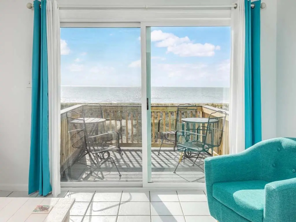 Tybee Lights 114C by Tybee Vacation Rentals