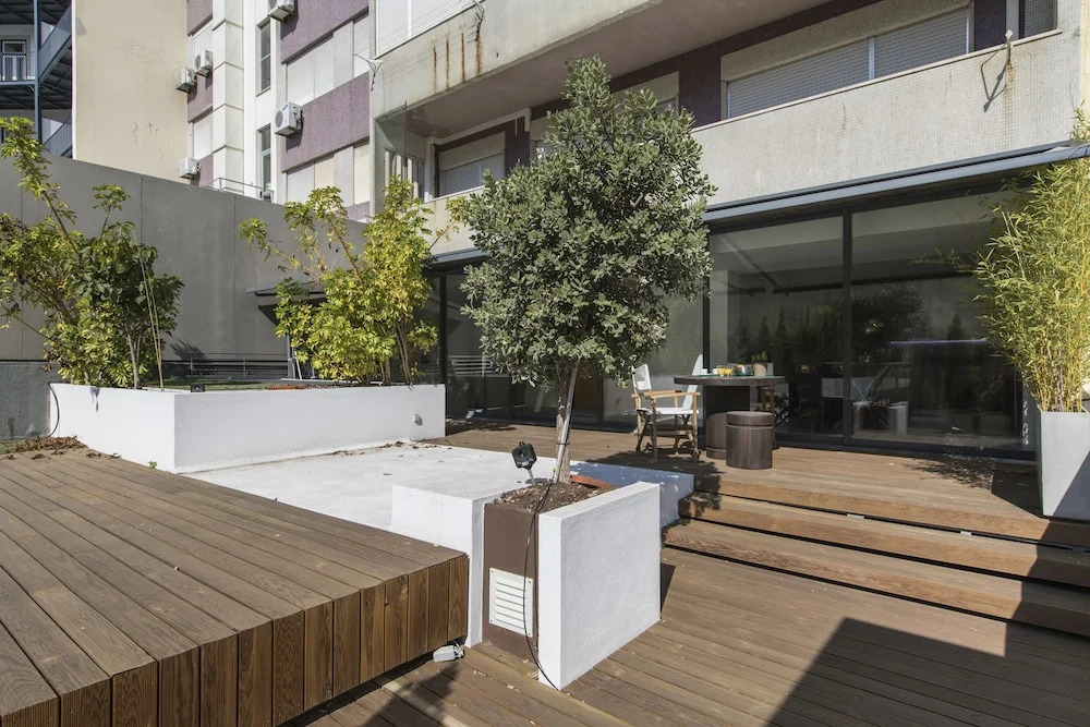 Marquês de Pombal Terrace by Lisbon Village Apartments