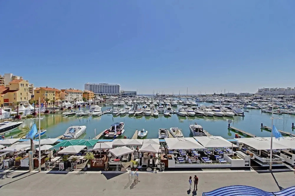 Marina Luxor 21 in Vilamoura