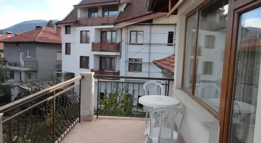Guest Rooms Grachenovi