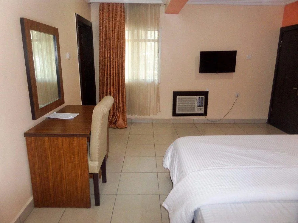 Siman Suites