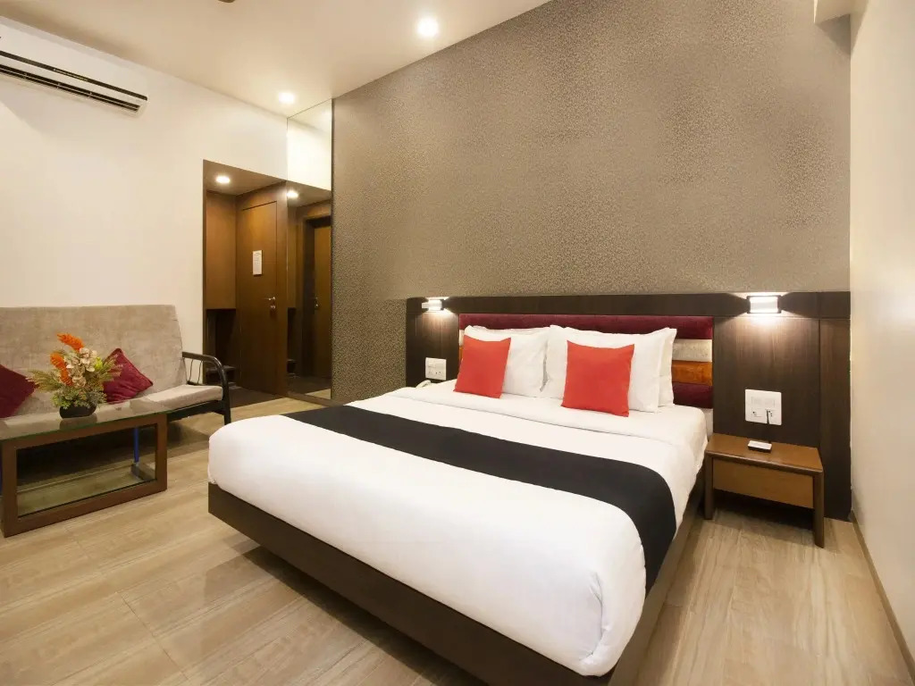 Royal Garden Resort & Lawns by OYO Rooms