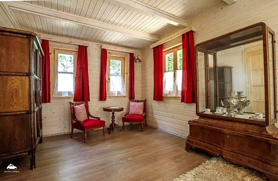 Nomad Hotel & Glamping