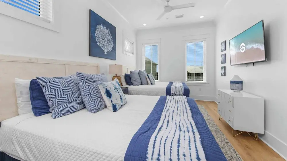 Dreamy, Accessible Family Home for 12