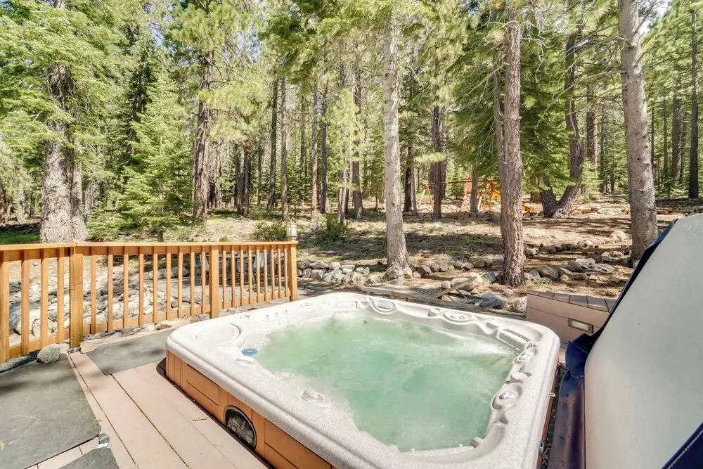 Near Ski Resorts & Trails: Truckee Home w/ Hot Tub