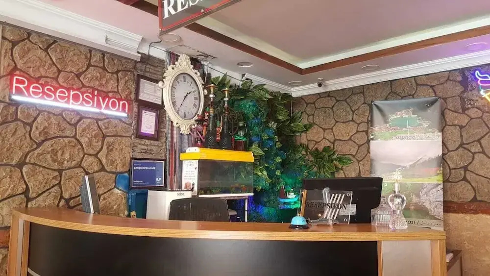 Carsi Otel