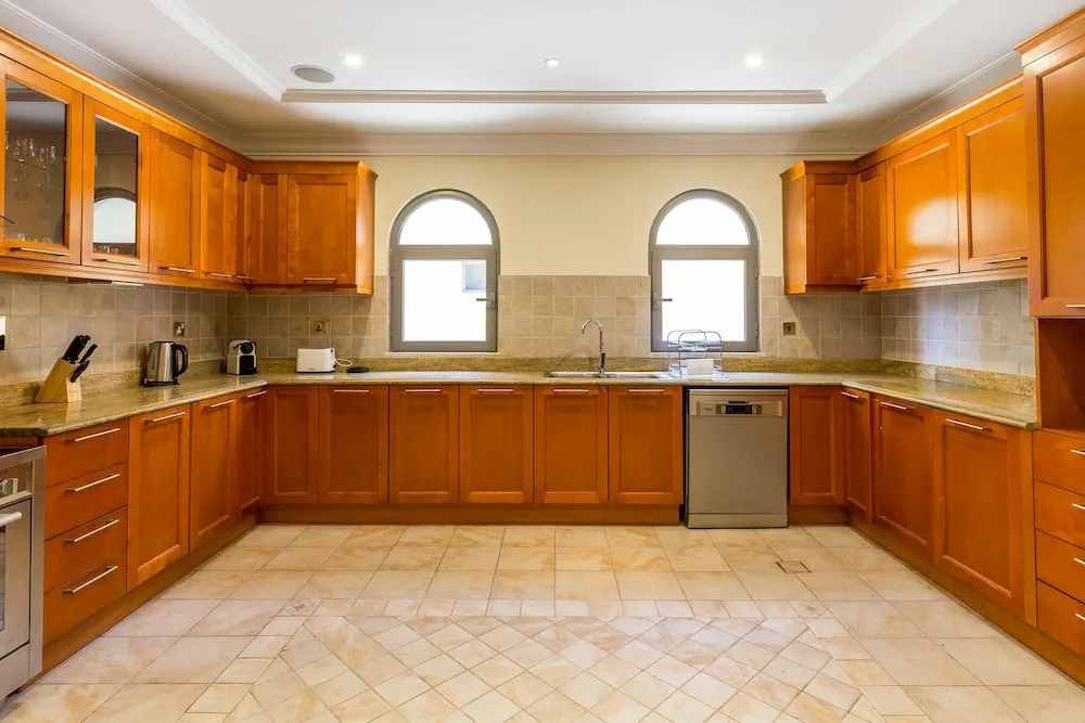 4 Bedroom Garden Villa at Frond O by Deluxe Holiday Homes