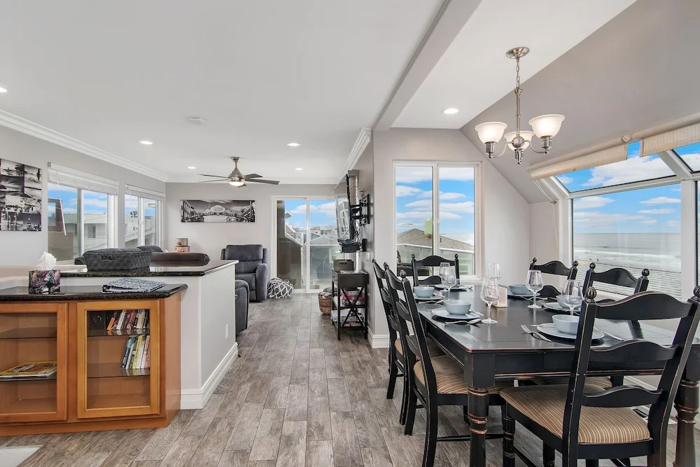 Coastal Retreat - 2 Br Home