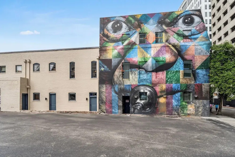 The Mary Beth Hotel & Gallery