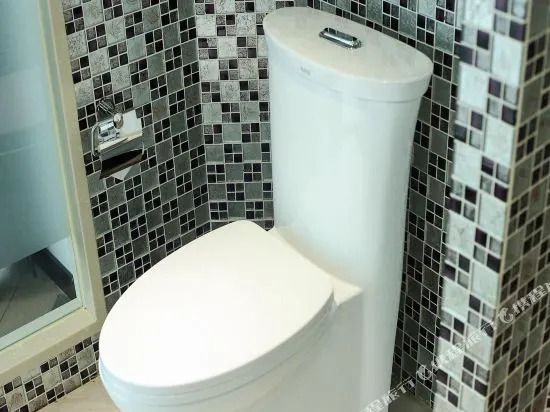 Lingshui Qingshui Bay Lilai Huangguan Hotel