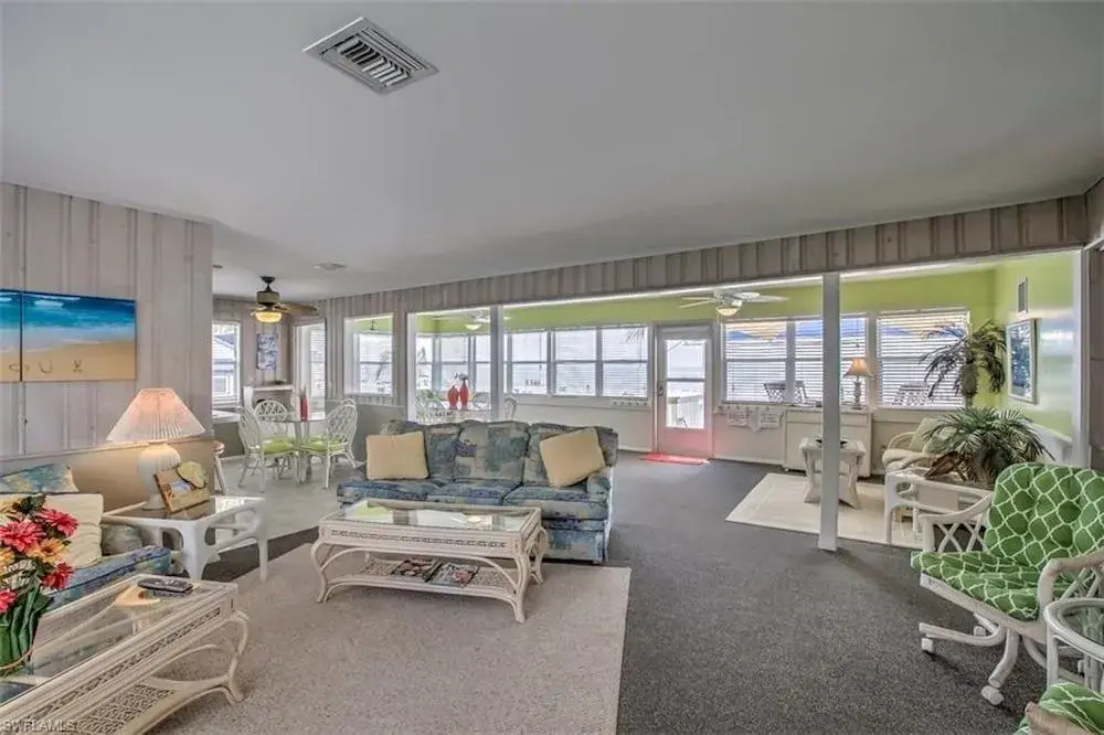 50 Ave E 2 Bedrooms 2 Bathrooms Home