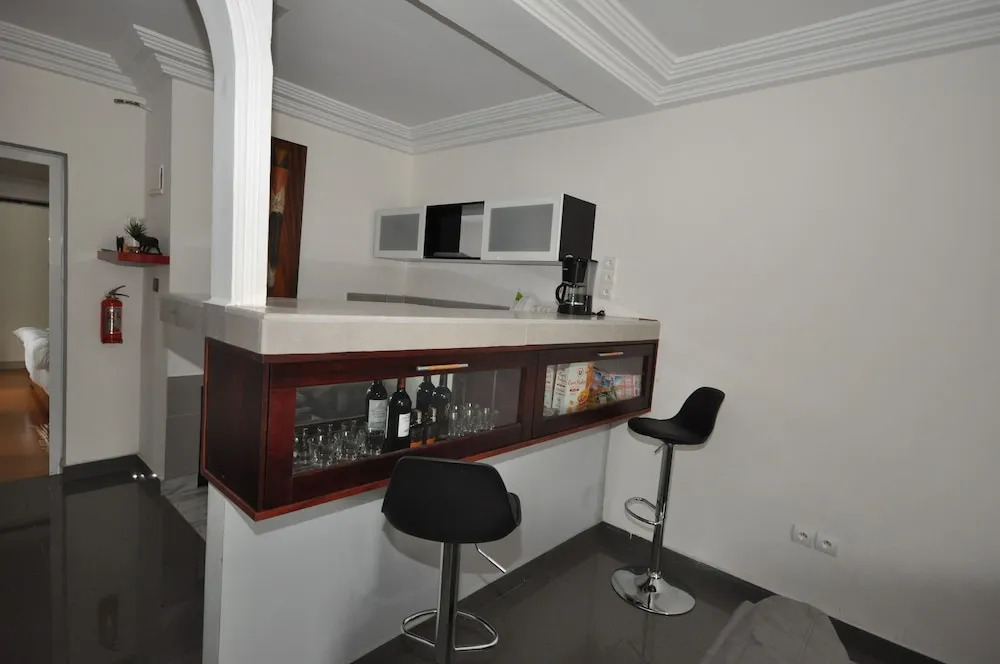 Line-Residence