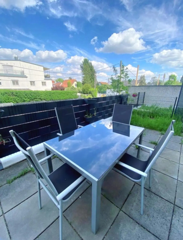Near Lake Spacious & Furnished Beautiful Apartment