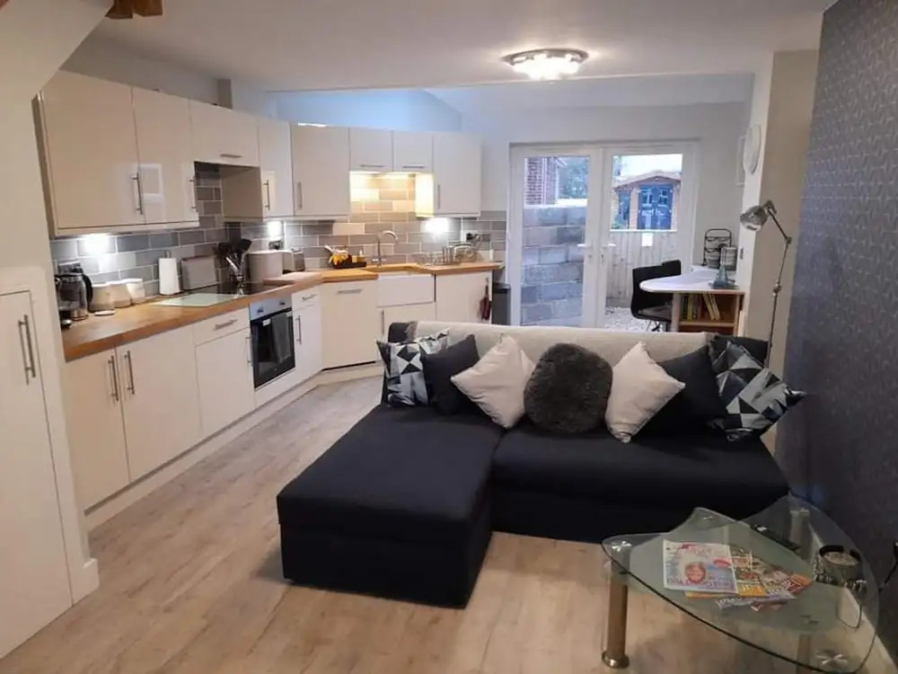 Outstanding, Modern 1-bed House in Chippenham