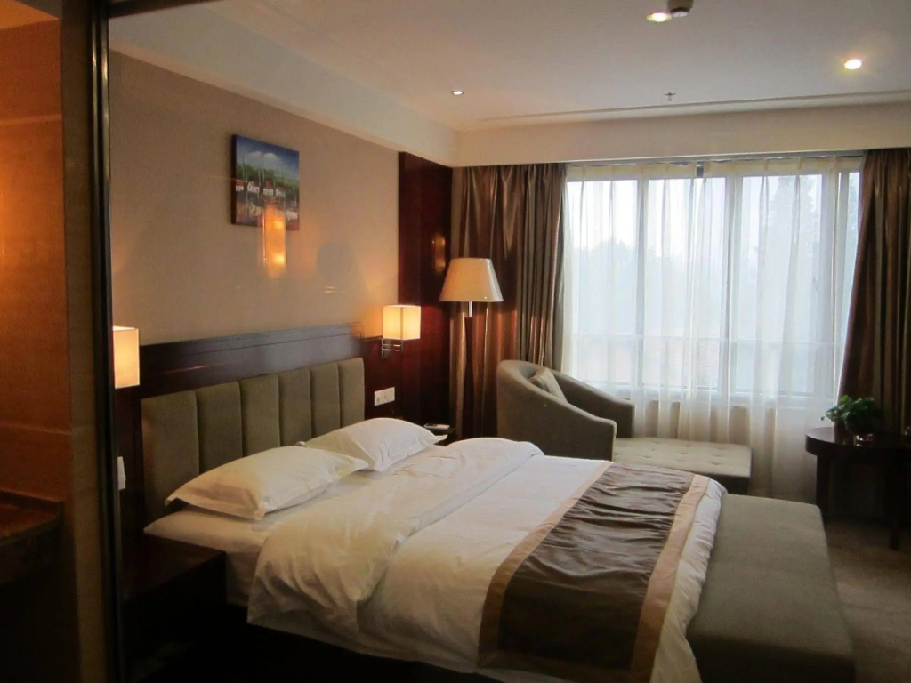 Wenjing Holiday Hotel