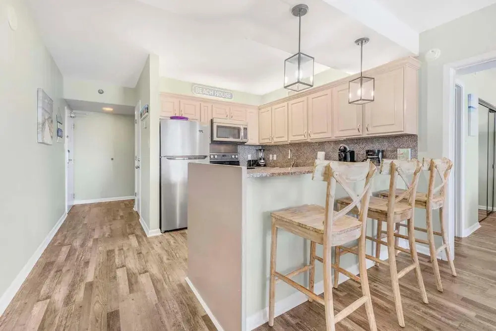 Romar Place 302