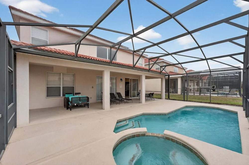 Family Getaway: 6BR w/ Private Pool & Resort Access