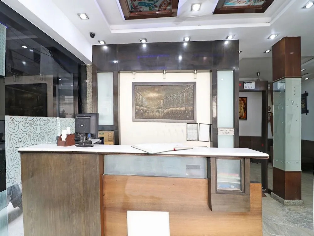OYO 14705 Hotel India Palace
