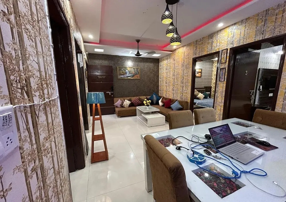 Entire 3bhk Luxury Flat in Zirakpur-Panchkula-Chandigarh-Mohali, Punjab, India