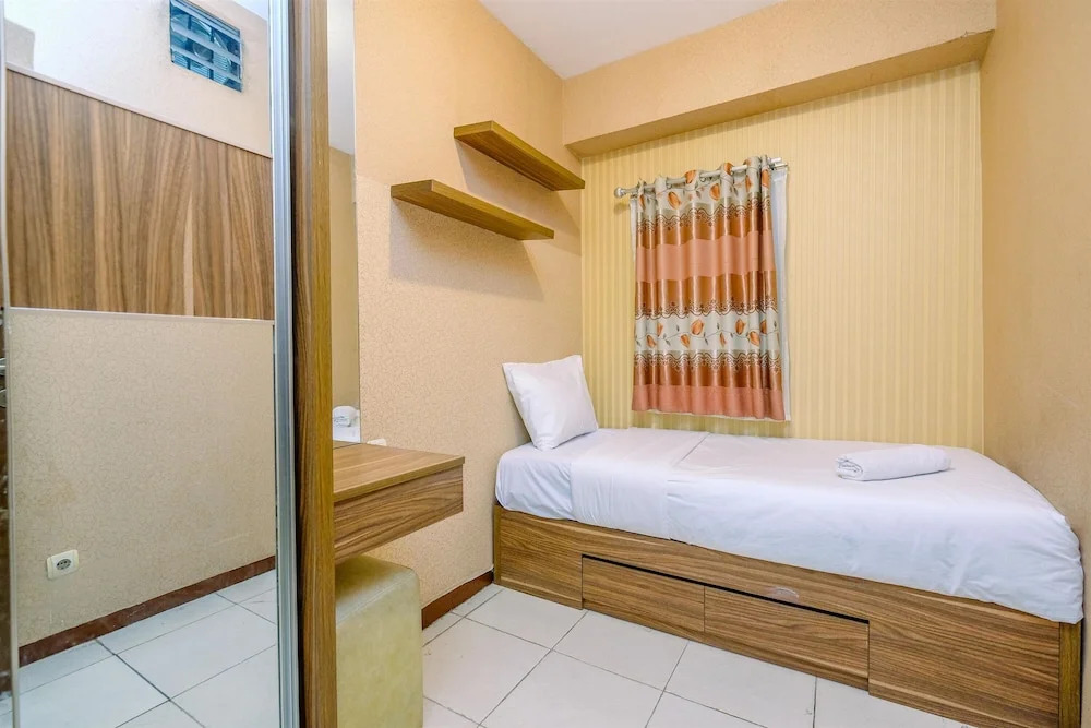Simply Look 2Br At Bogor Valley Apartment