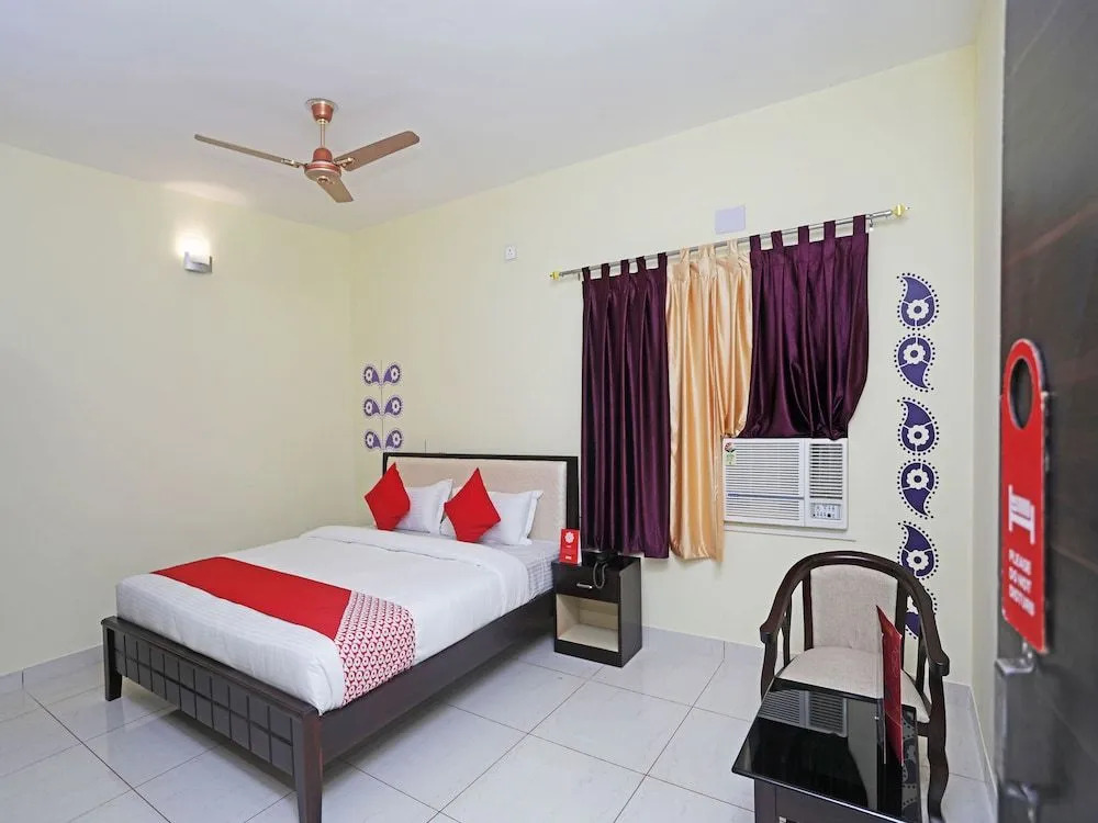 Oyo 13924 Shree Gopal Residency