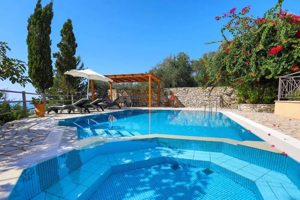Villa Aloni in Paxi With 2 Bedrooms and 3 Bathrooms