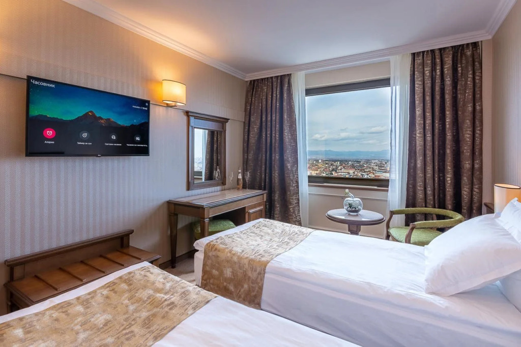 Astoria Grand Hotel