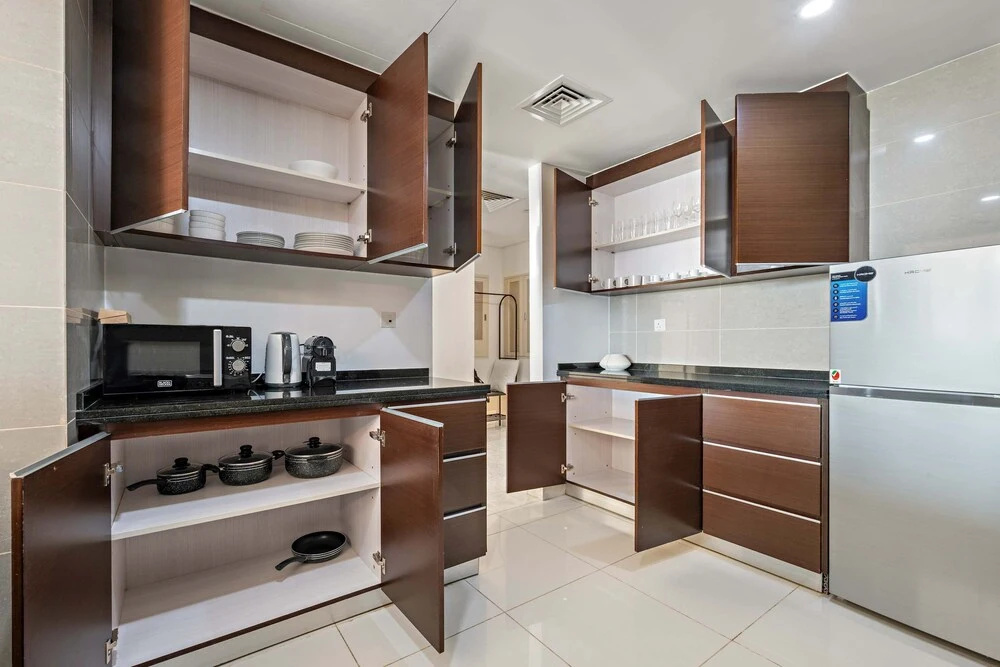 Silkhaus 3BR Maid Room in Marina Heights Tower