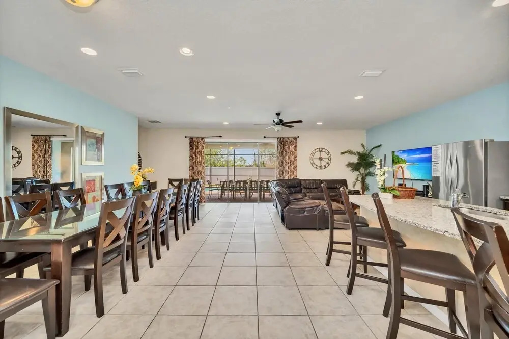 9BR Family Mansion With Pool Hot Tub