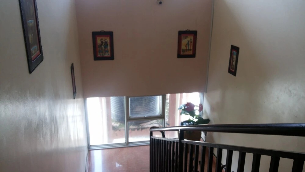 RoseVilla Hotel