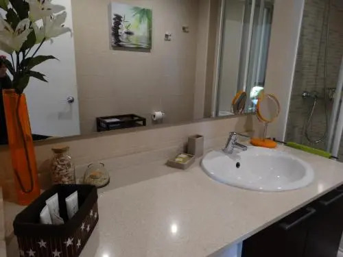 Feel at Sants Apartments