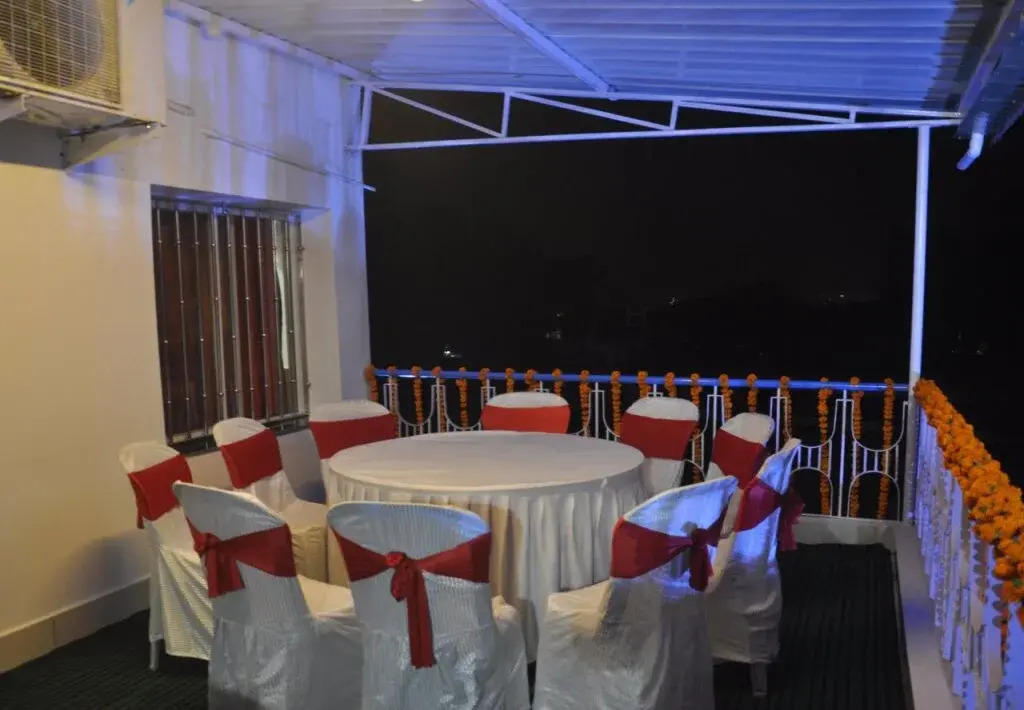 FabHotel Smriti Star