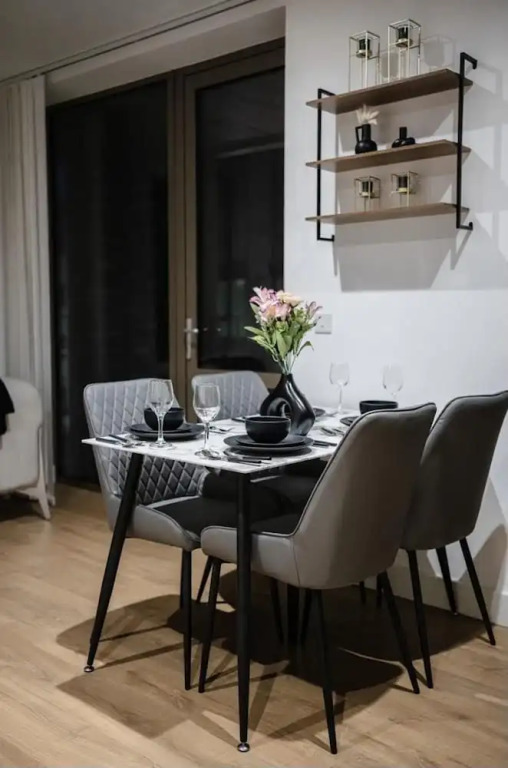 Immaculate 2-bed Apartment in Canary Wharf